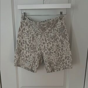 Lululemon align short